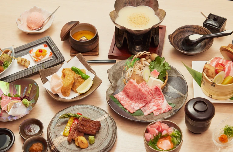 飲み放題で楽しいひとときを｜大阪府茨木市の居酒屋なら牛と鮪EnYA